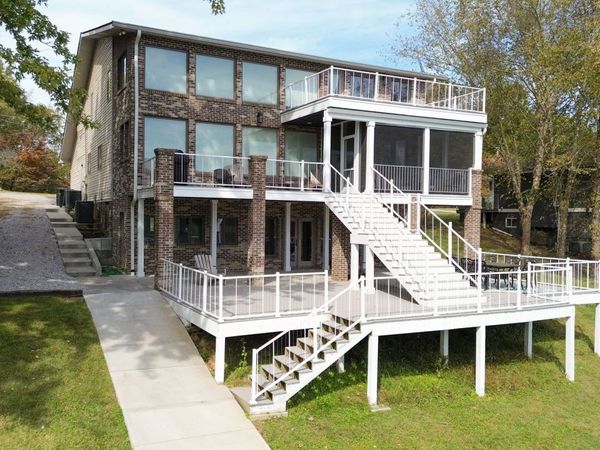 1601 Damron Rd, Estill Springs, TN 37330