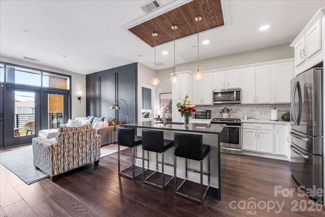 2401 Euclid Avenue, Unit 113, Charlotte, NC 28203 Main Photo