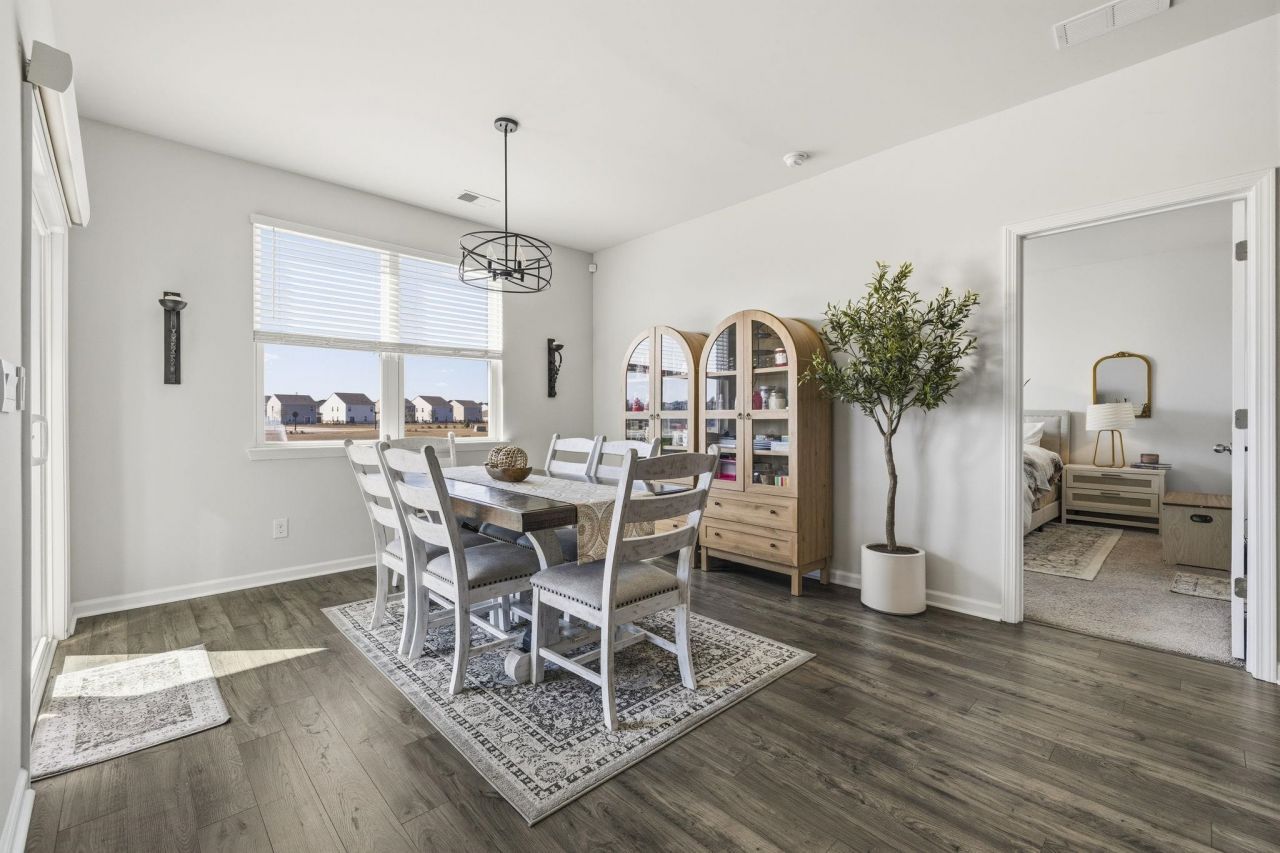 1705 Perthshire Loop Photo 14