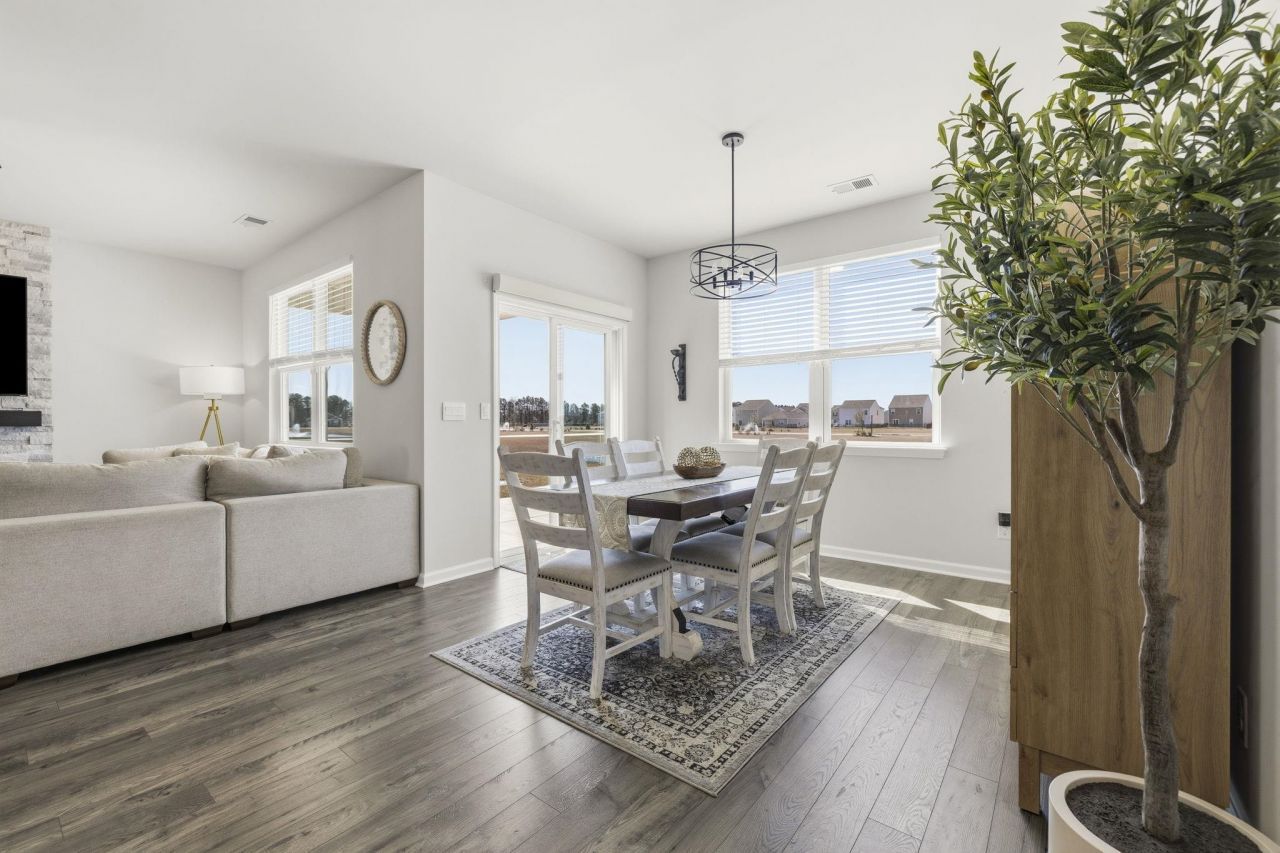 1705 Perthshire Loop Photo 15