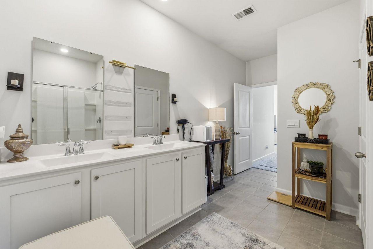 1705 Perthshire Loop Photo 26