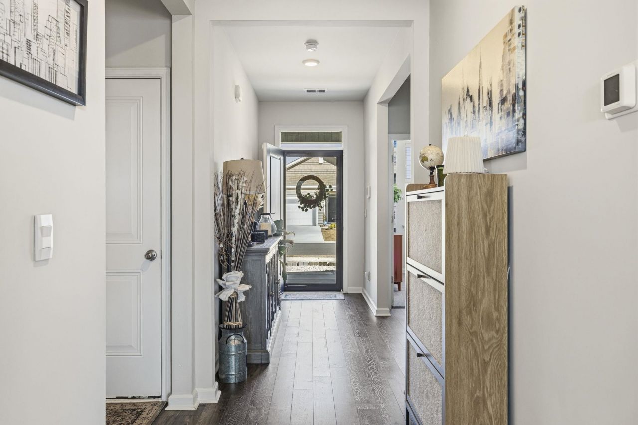 1705 Perthshire Loop Photo 4