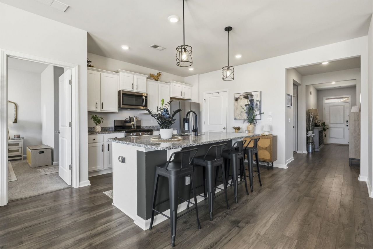 1705 Perthshire Loop Photo 6