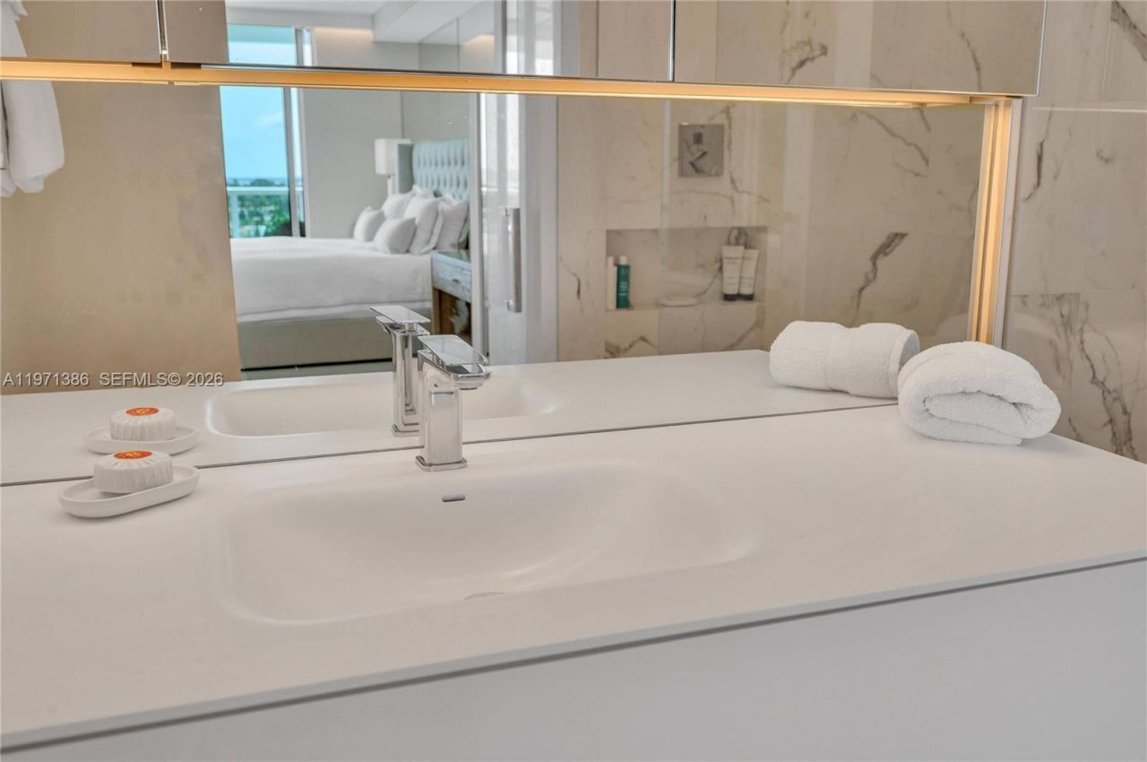 6700 Indian Creek Dr , Unit 1007, Miami Beach, FL 33141 Photo