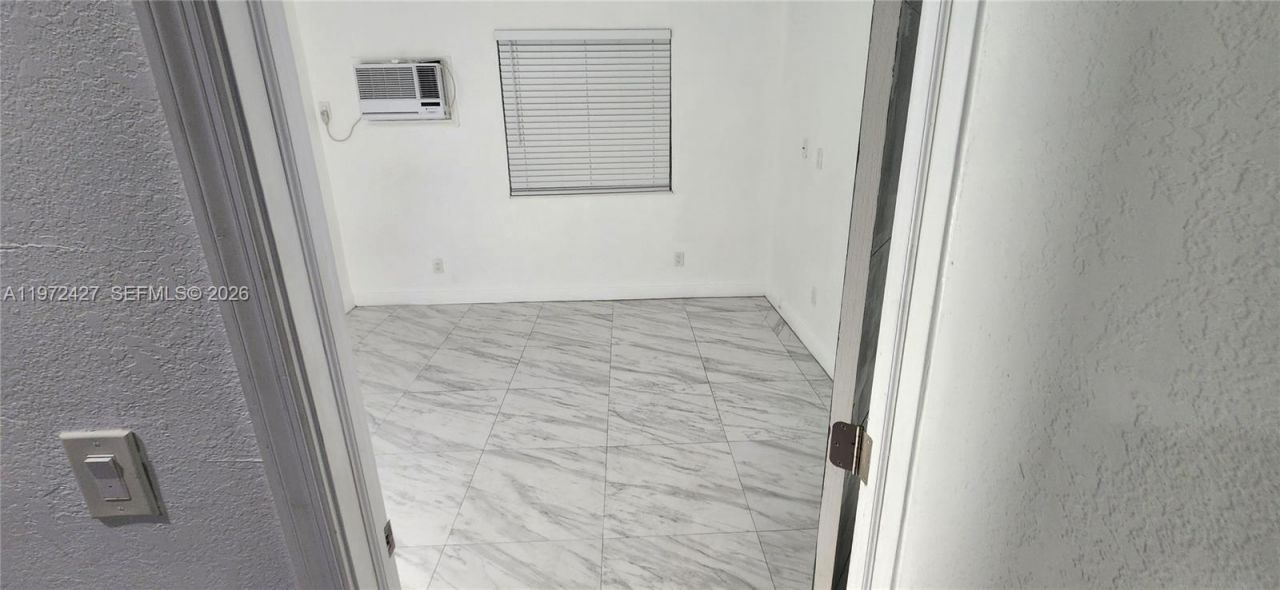 1490/1492 NW 38th St, Miami, FL 33142 Photo