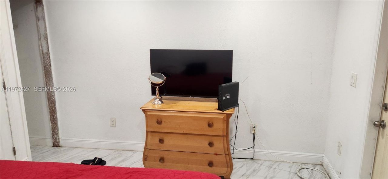 1490/1492 NW 38th St, Miami, FL 33142 Photo