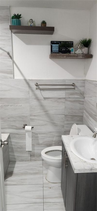 1490/1492 NW 38th St, Miami, FL 33142 Photo