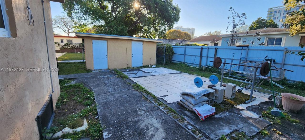 1490/1492 NW 38th St, Miami, FL 33142 Photo