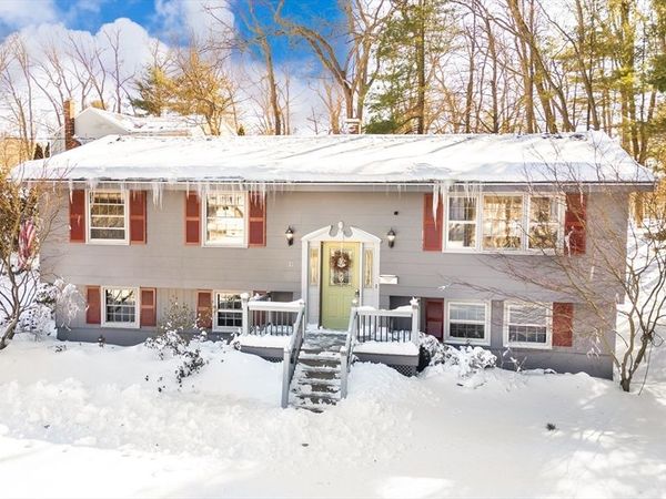 23 Hamilton Road, Peabody, MA 01960