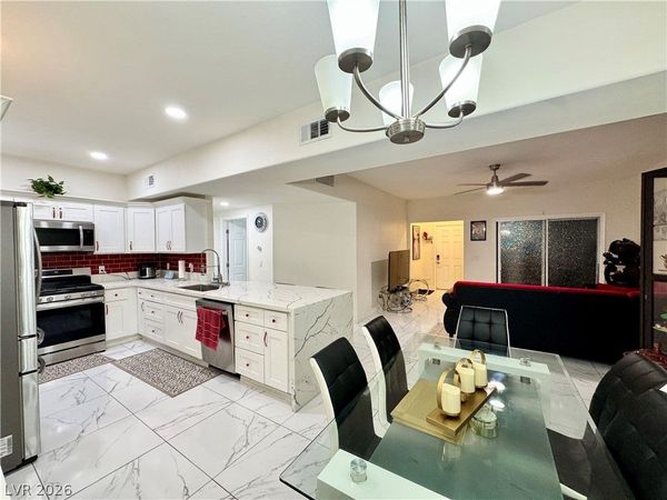 5655 E Sahara Avenue , Unit 2015, Las Vegas, NV 89142