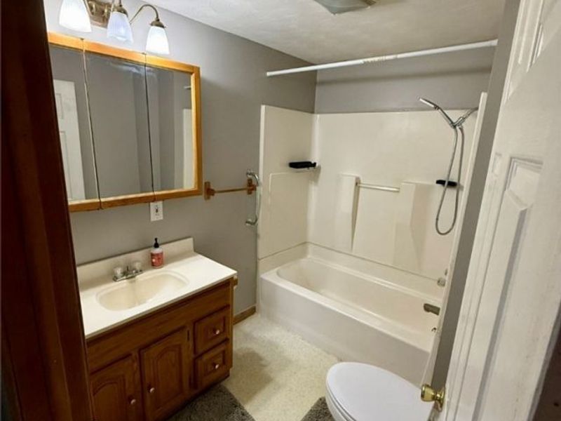 850 State Route 46 N, Jefferson, OH 44047 Photo 14