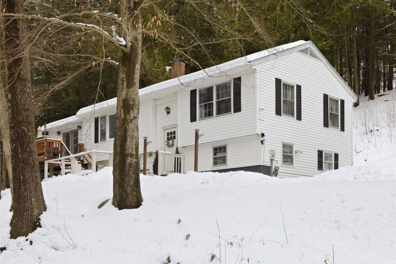 82 Scotts Drive, Charlestown, NH 03603 Main Photo