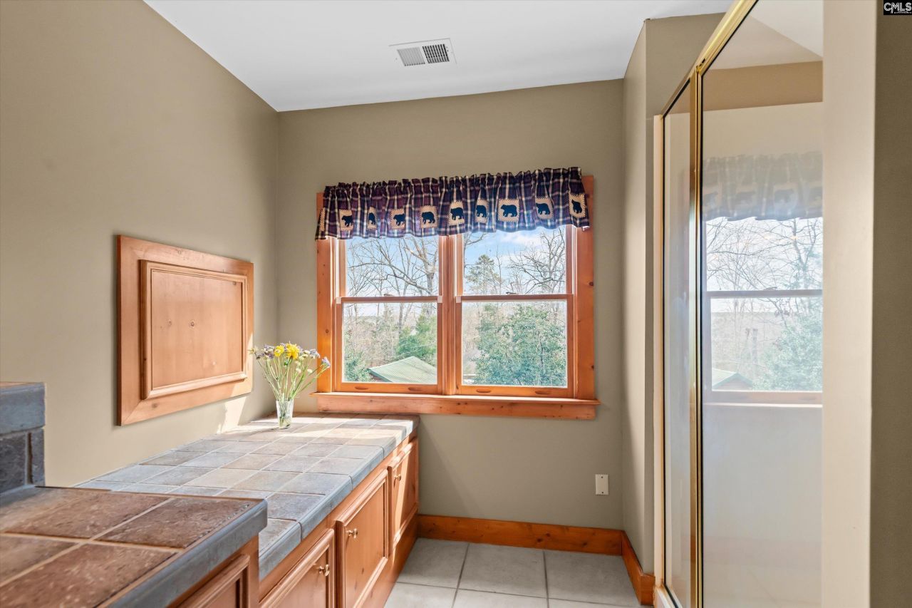 129 Tiger Paw Lane Photo 32