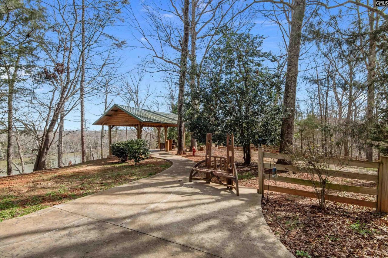 129 Tiger Paw Lane Photo 6