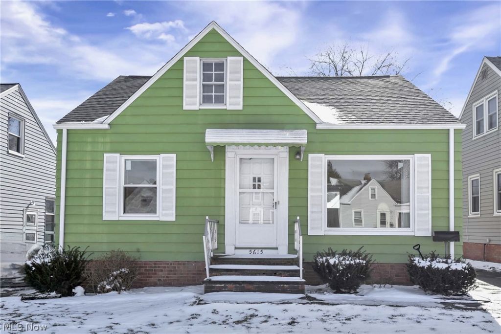 5615 Luelda Avenue, Parma, OH 44129 Main Photo