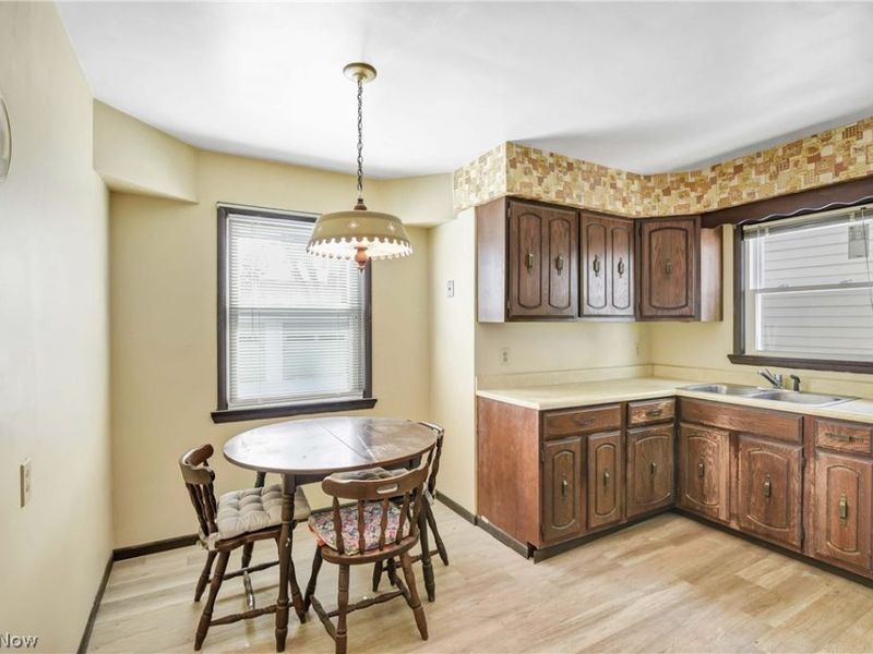 5615 Luelda Avenue, Parma, OH 44129 Photo 2