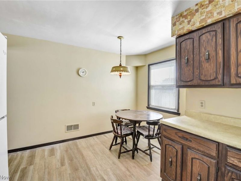 5615 Luelda Avenue, Parma, OH 44129 Photo 4