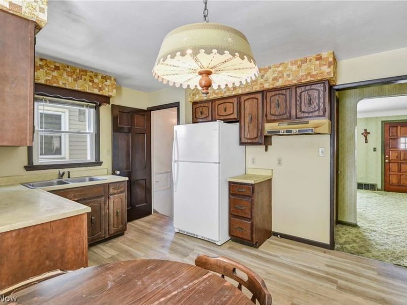 5615 Luelda Avenue, Parma, OH 44129 Photo 7