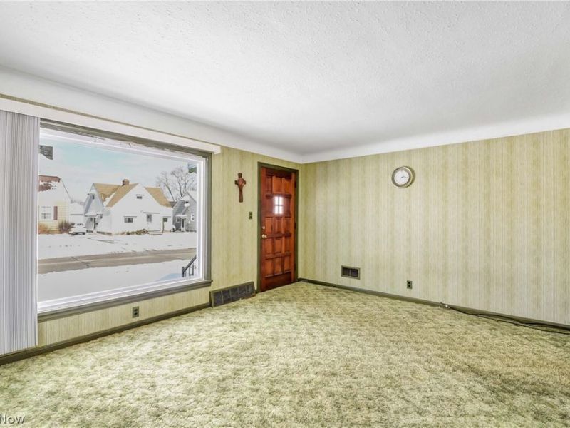 5615 Luelda Avenue, Parma, OH 44129 Photo 9