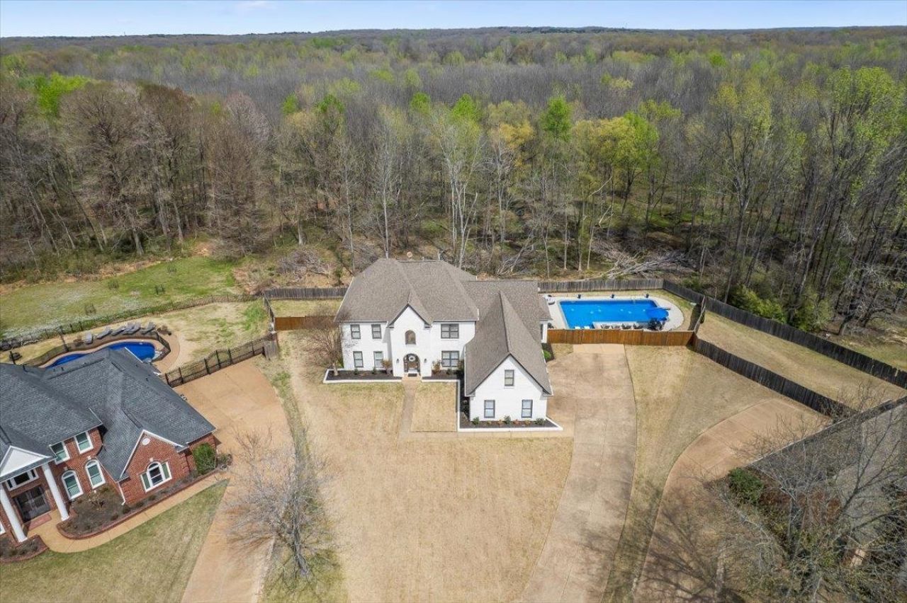 1804 LISSON CV Collierville, TN 38017