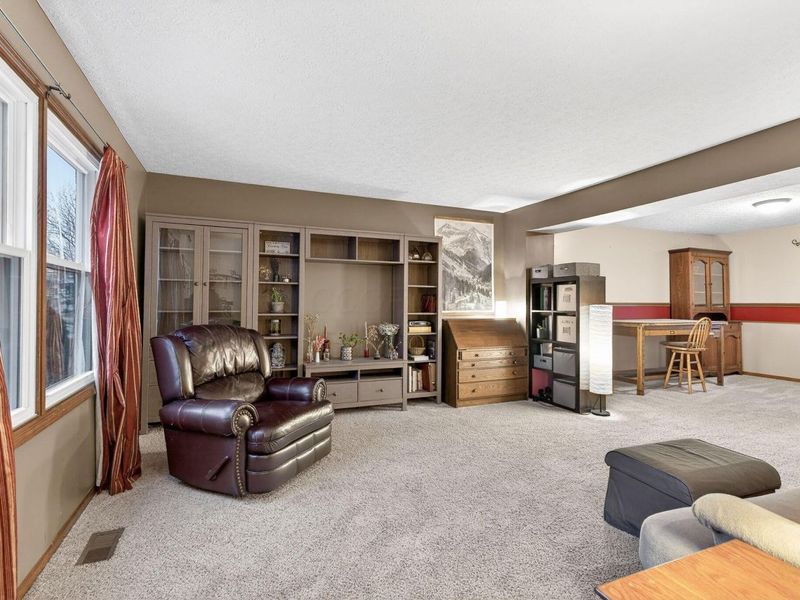 920 Executive Boulevard, Delaware, OH 43015 Photo 16