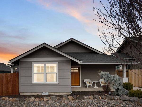 3467 W Antler Avenue, Redmond, OR 97756