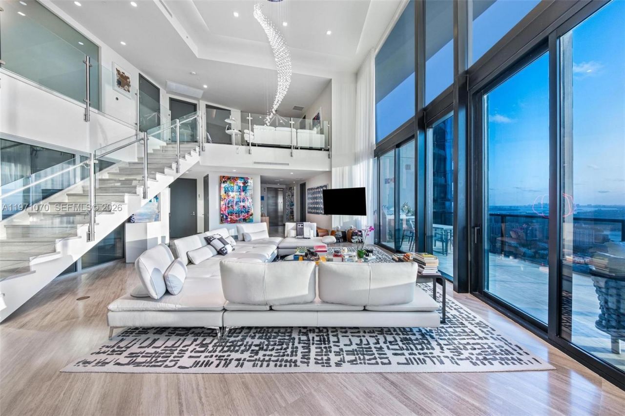 18555 Collins Ave , Unit 5003, Sunny Isles Beach, FL 33160 Photo