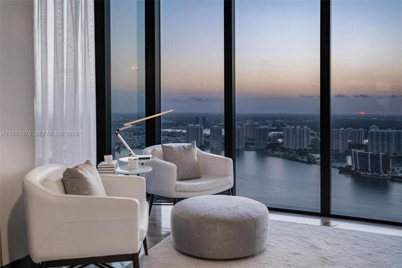 18555 Collins Ave , Unit 5003, Sunny Isles Beach, FL 33160 Photo