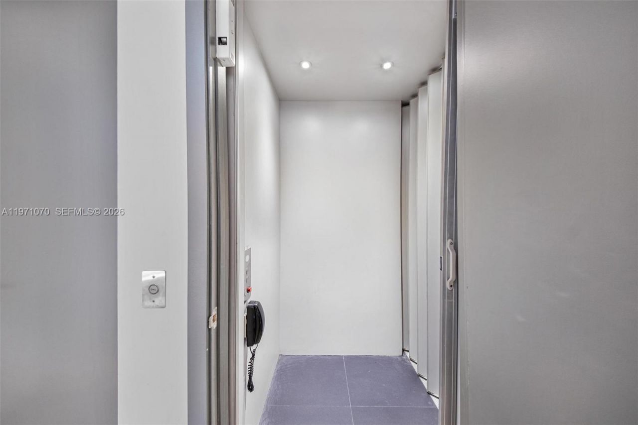 18555 Collins Ave , Unit 5003, Sunny Isles Beach, FL 33160 Photo