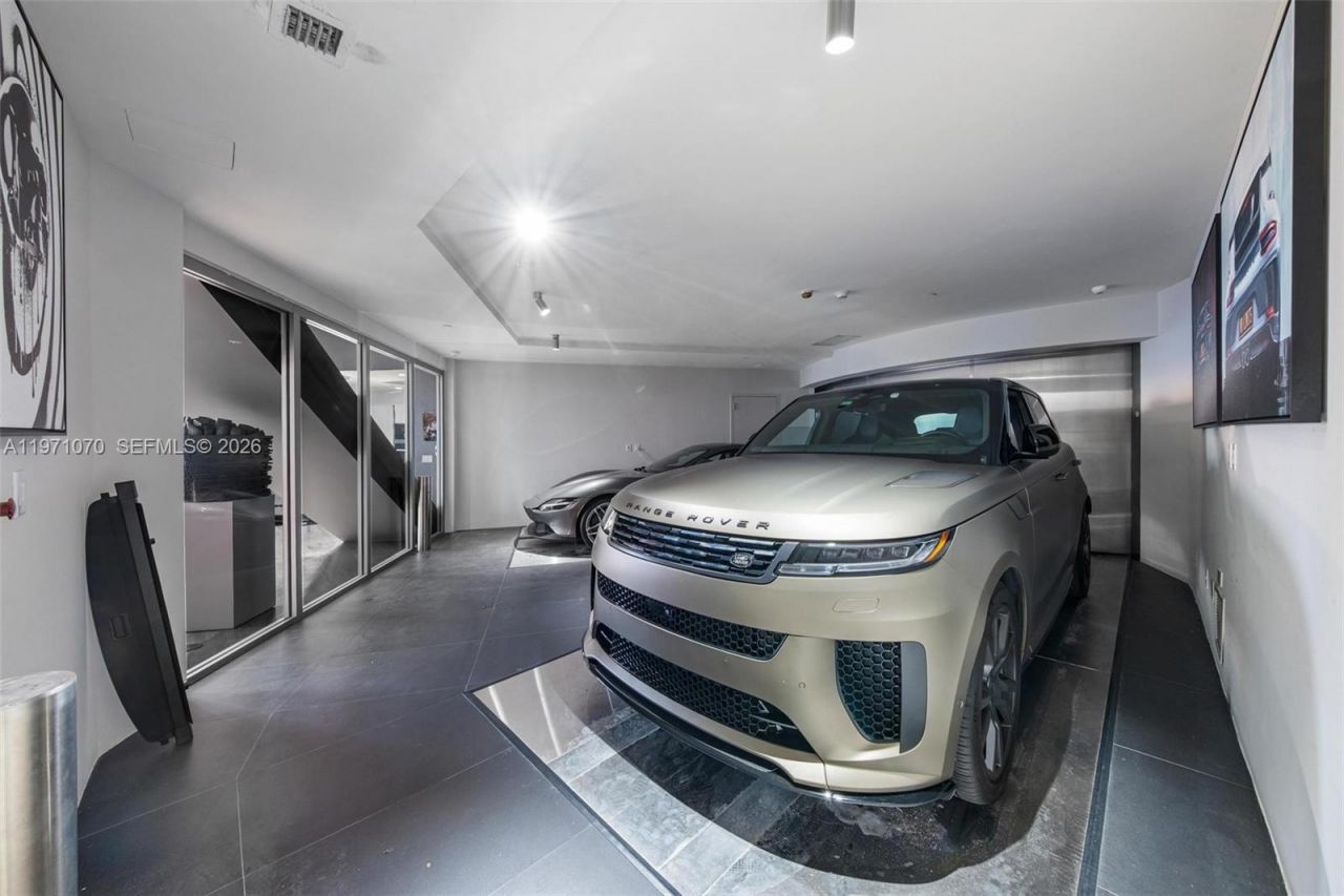 18555 Collins Ave , Unit 5003, Sunny Isles Beach, FL 33160 Photo