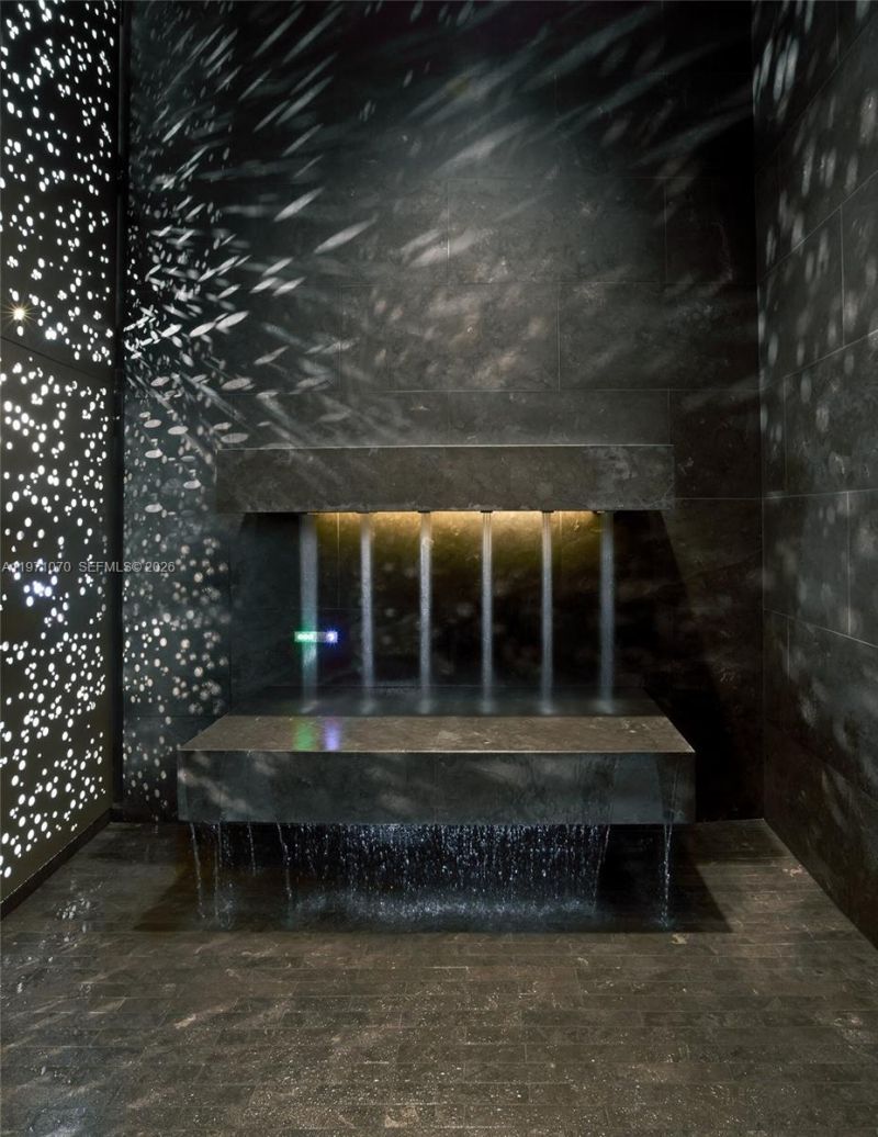 18555 Collins Ave , Unit 5003, Sunny Isles Beach, FL 33160 Photo