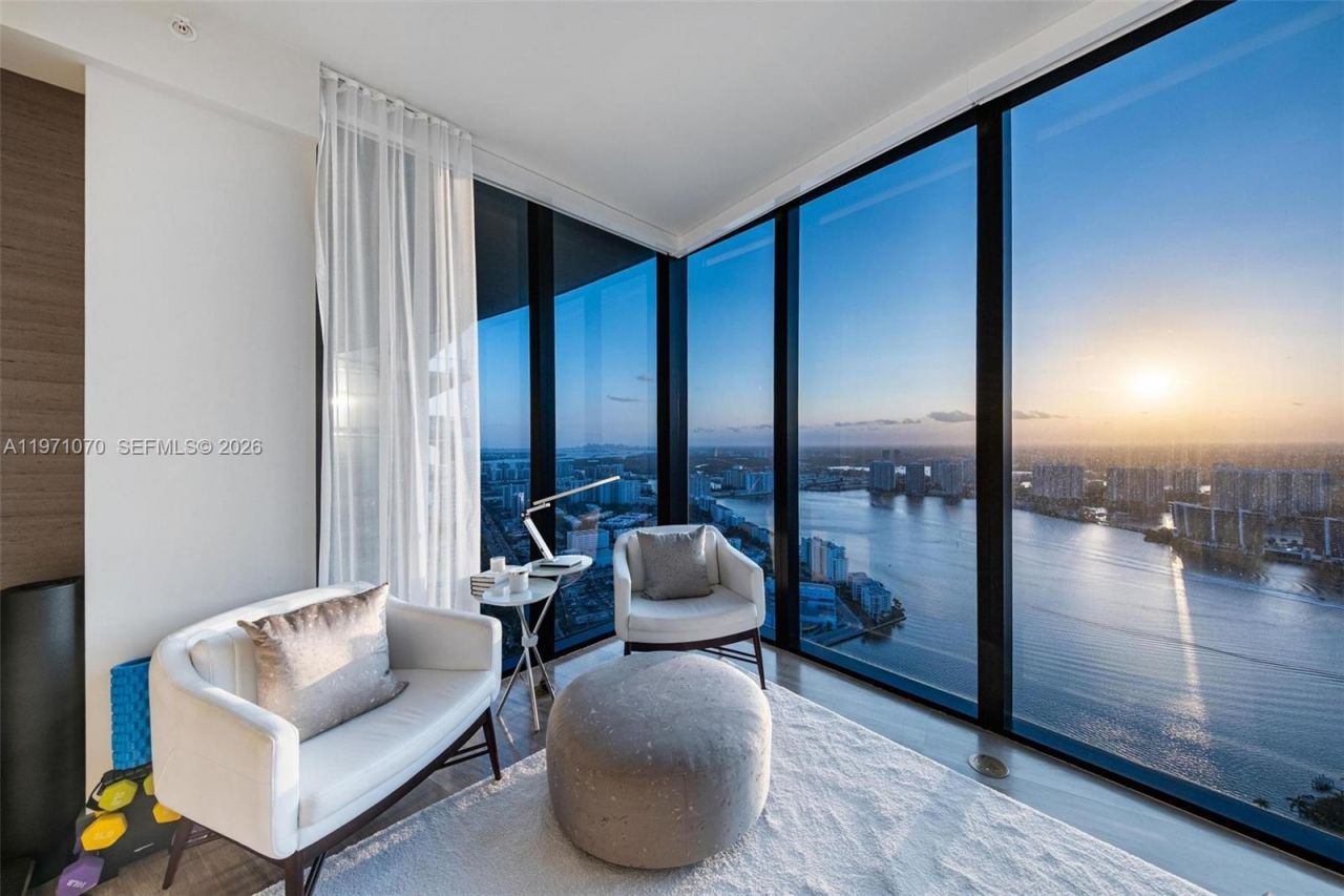 18555 Collins Ave , Unit 5003, Sunny Isles Beach, FL 33160 Photo