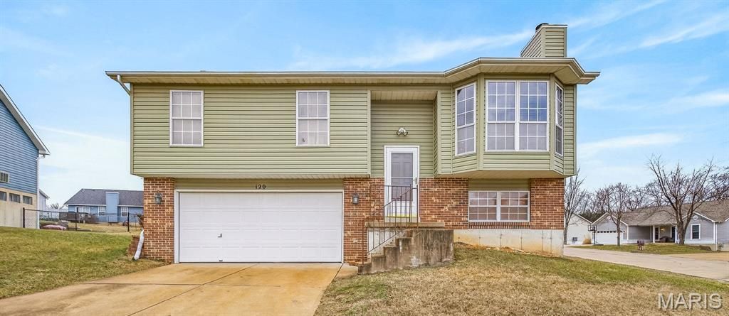 120 Greenbrier Boulevard, Festus, MO 63028 Main Photo