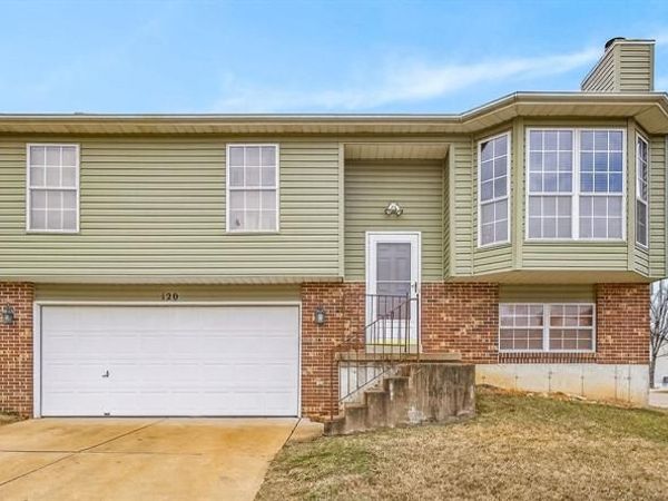 120 Greenbrier Boulevard, Festus, MO 63028
