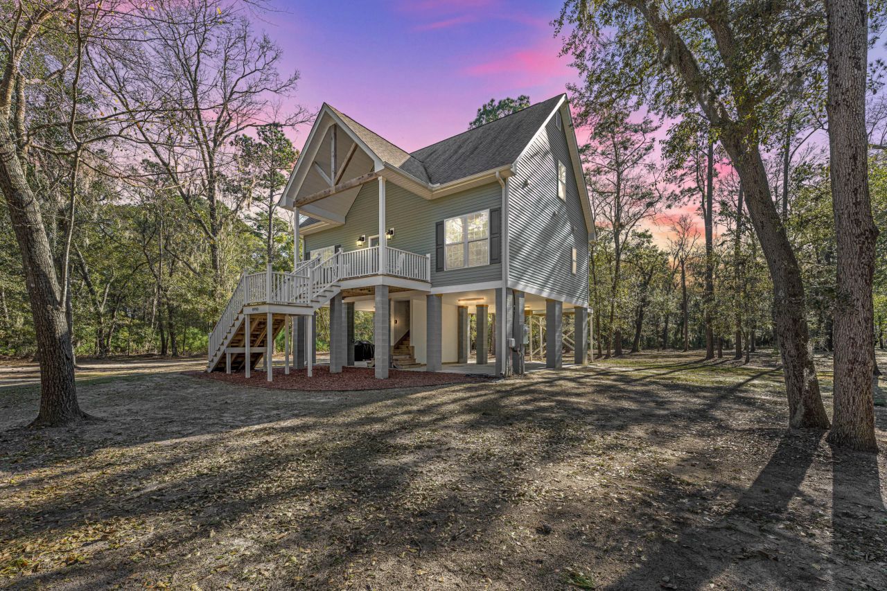 8990 Palmetto Road Edisto Island, SC 29438