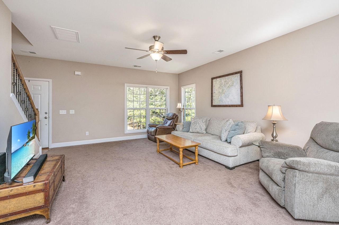 8990 Palmetto Road Photo 16