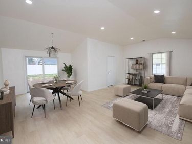 30 MISTLETOE LANE, LEVITTOWN, PA 19054