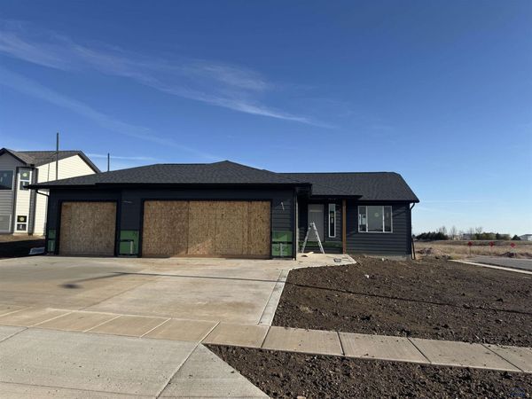 21892 ANTELOPE CREEK RD, Box Elder, SD 57719