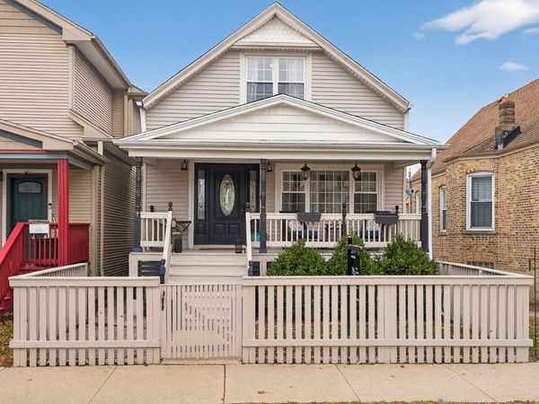 4615 W GRACE Street, Chicago, IL 60641