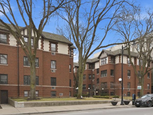 825 Lake Street, Unit GN, Oak Park, IL 60301