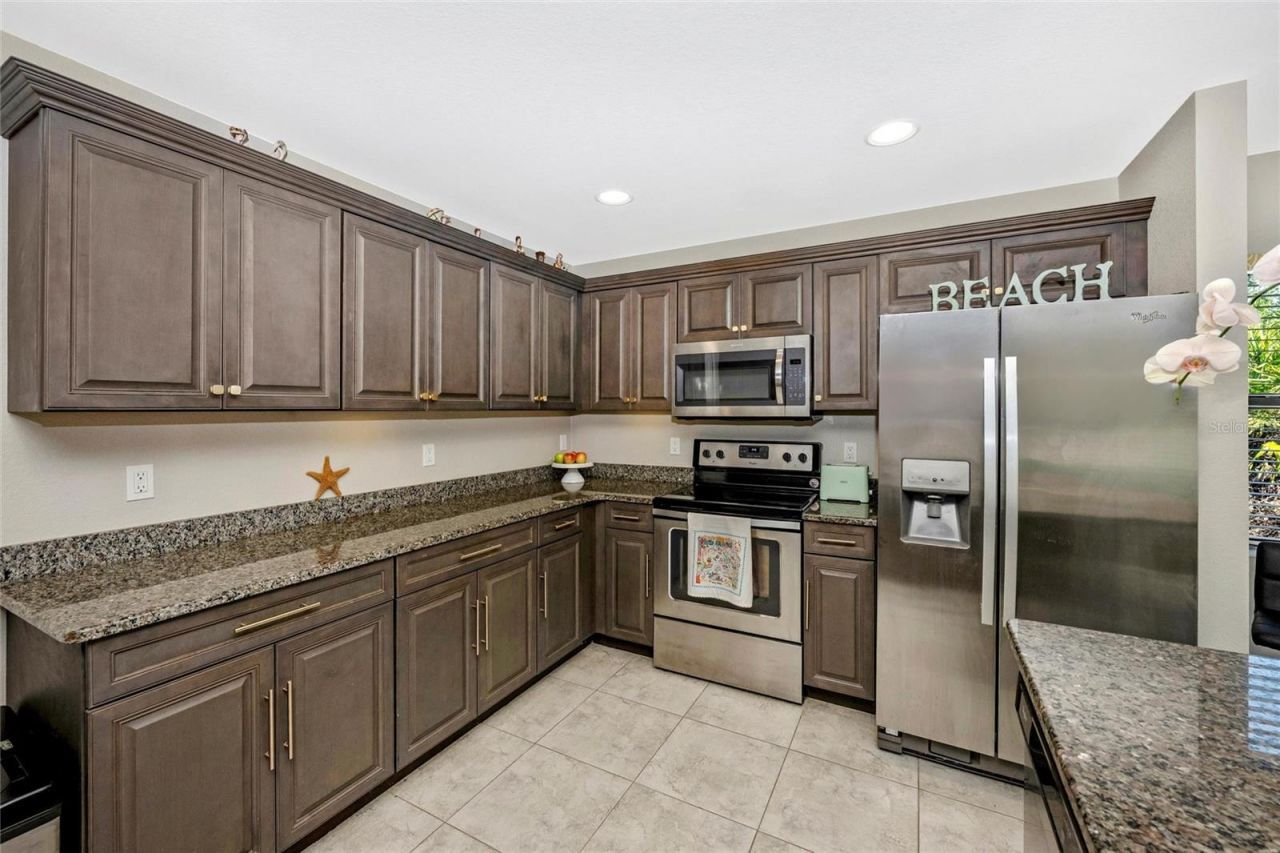 529 Sunset Road N, Rotonda West, FL 33947 Photo