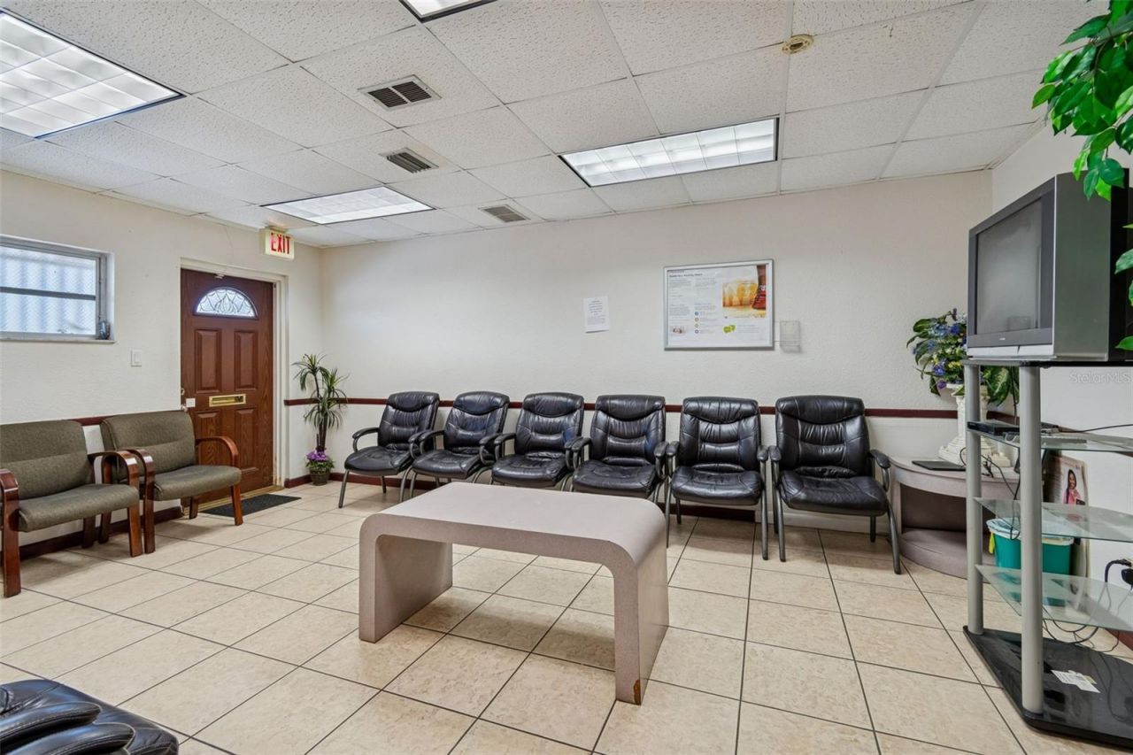 1152 62nd Avenue S, Saint Petersburg, FL 33705 Photo