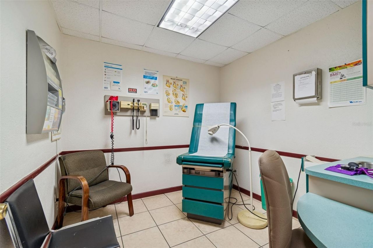 1152 62nd Avenue S, Saint Petersburg, FL 33705 Photo