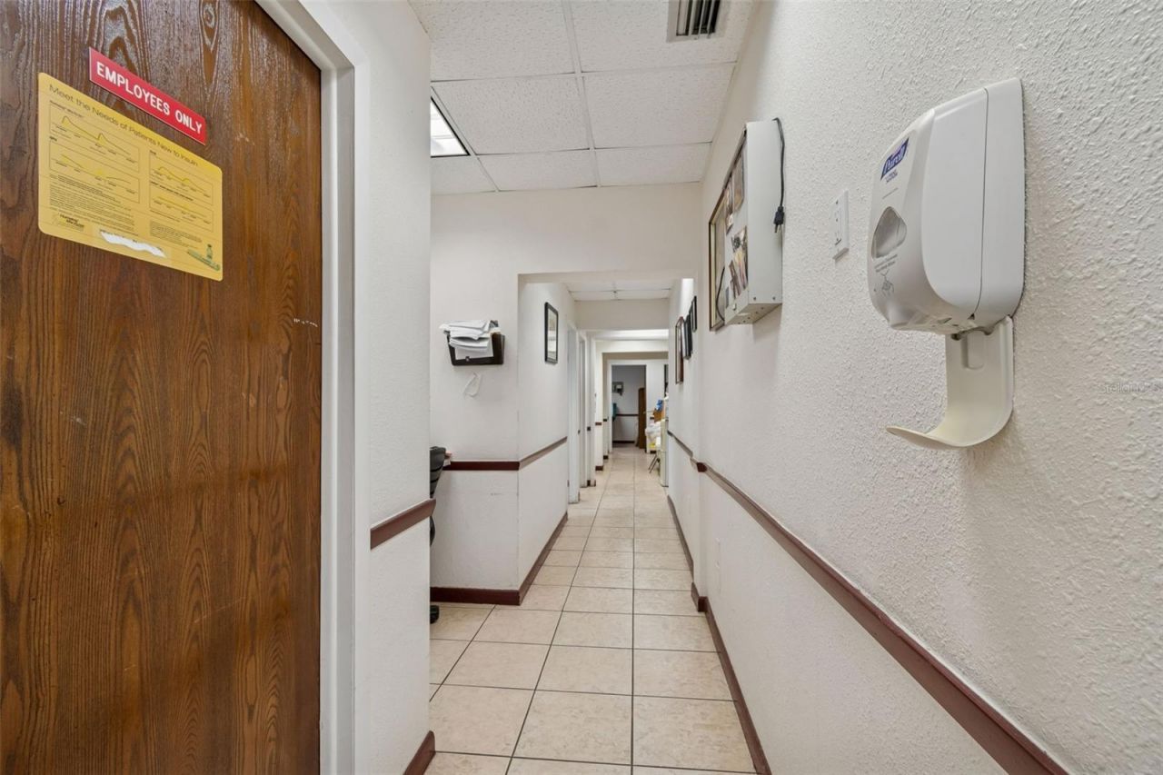 1152 62nd Avenue S, Saint Petersburg, FL 33705 Photo