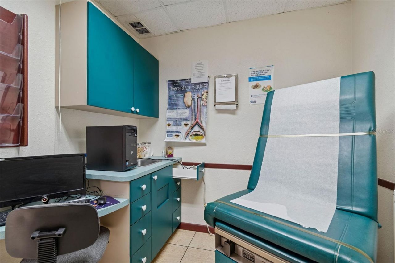 1152 62nd Avenue S, Saint Petersburg, FL 33705 Photo