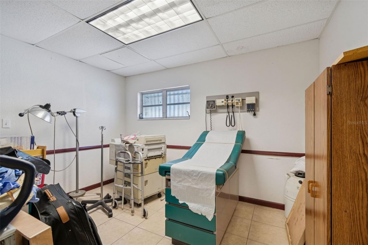 1152 62nd Avenue S, Saint Petersburg, FL 33705 Photo