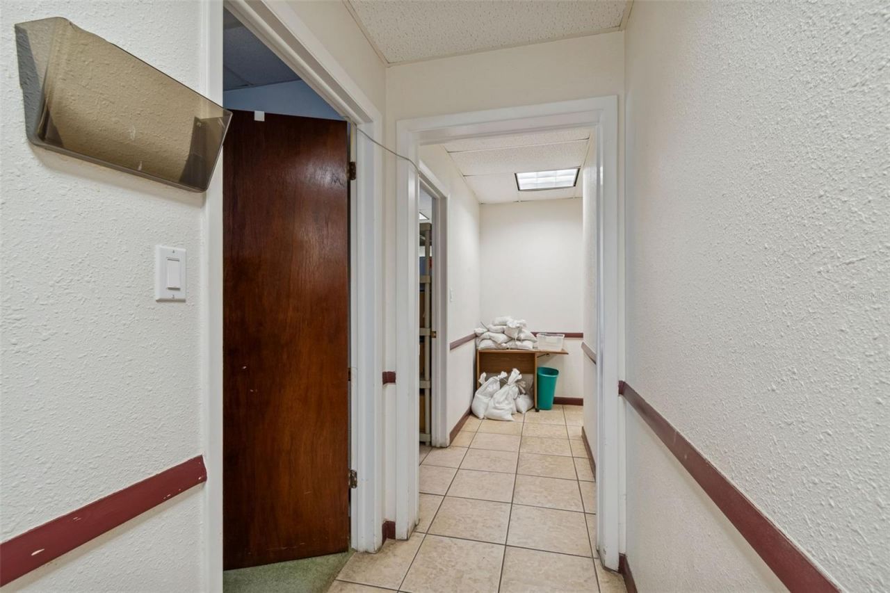 1152 62nd Avenue S, Saint Petersburg, FL 33705 Photo