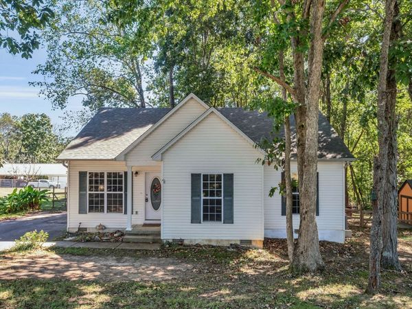 2323 Huckaby Rd S, Columbia, TN 38401