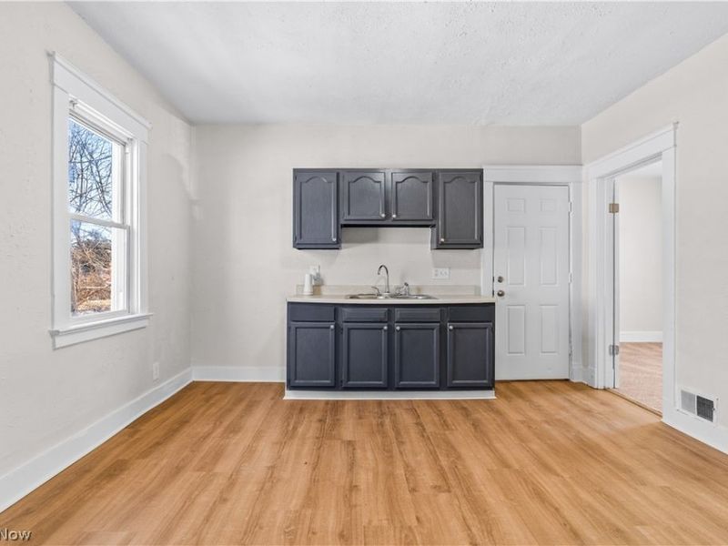 13612 Durkee Avenue, Cleveland, OH 44105 Photo 17