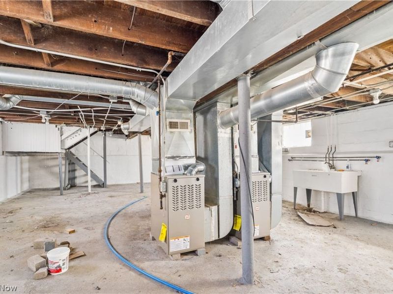 13612 Durkee Avenue, Cleveland, OH 44105 Photo 31